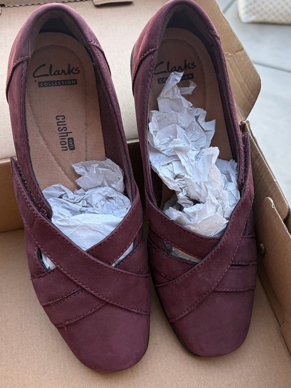 Clarks Women's Burgundy Crisscross Slip-On Flats